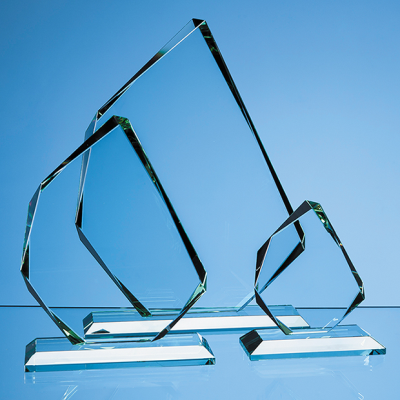 11,5CM x 9,5CM x 15MM JADE GLASS FACETTED ICE PEAK AWARD