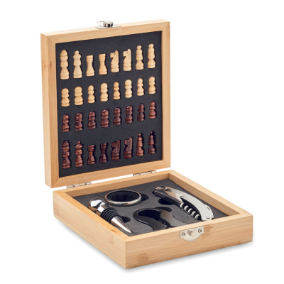 CHESS BOARD WINE SET in Brown