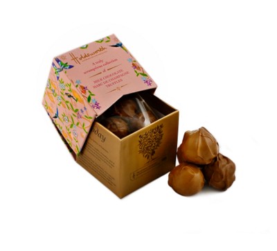 TRULY SCRUMPTIOUS MARC DE CHAMPAGNE HANDMADE TRUFFLES