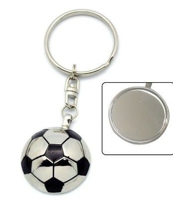 FOOTBALL THEME KEYRING