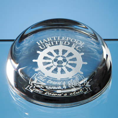 8,8CM OPTICAL CRYSTAL FLAT TOP DOME PAPERWEIGHT