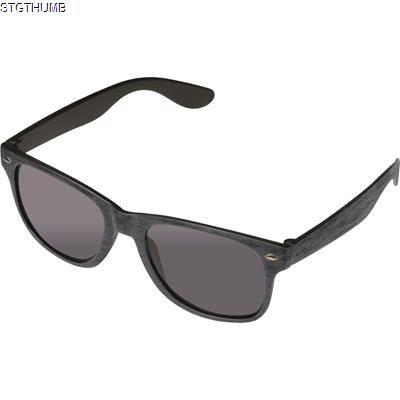 SUNGLASSES with Uv 400 Protection in Silvergrey