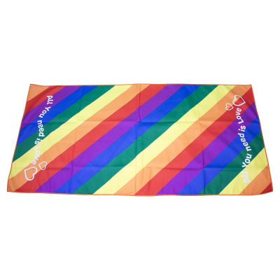 LIGHTWEIGHT BEACH TOWEL