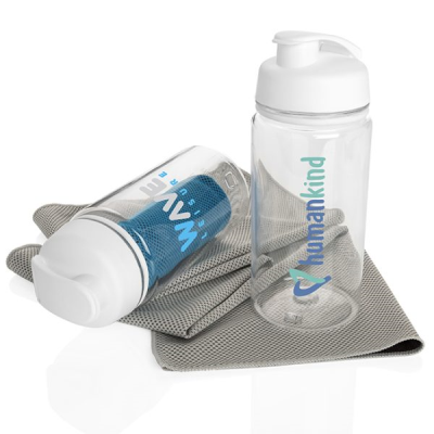 SPORTS TOWEL AND BOTTLE SET